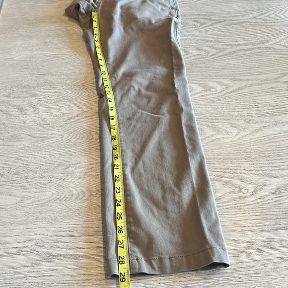 Volcom men’s khakis - Picture 4 of 5